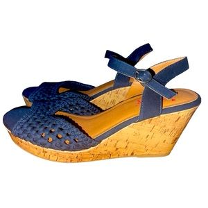 Women’s Navy Blue Wedge Sandals Size 11M